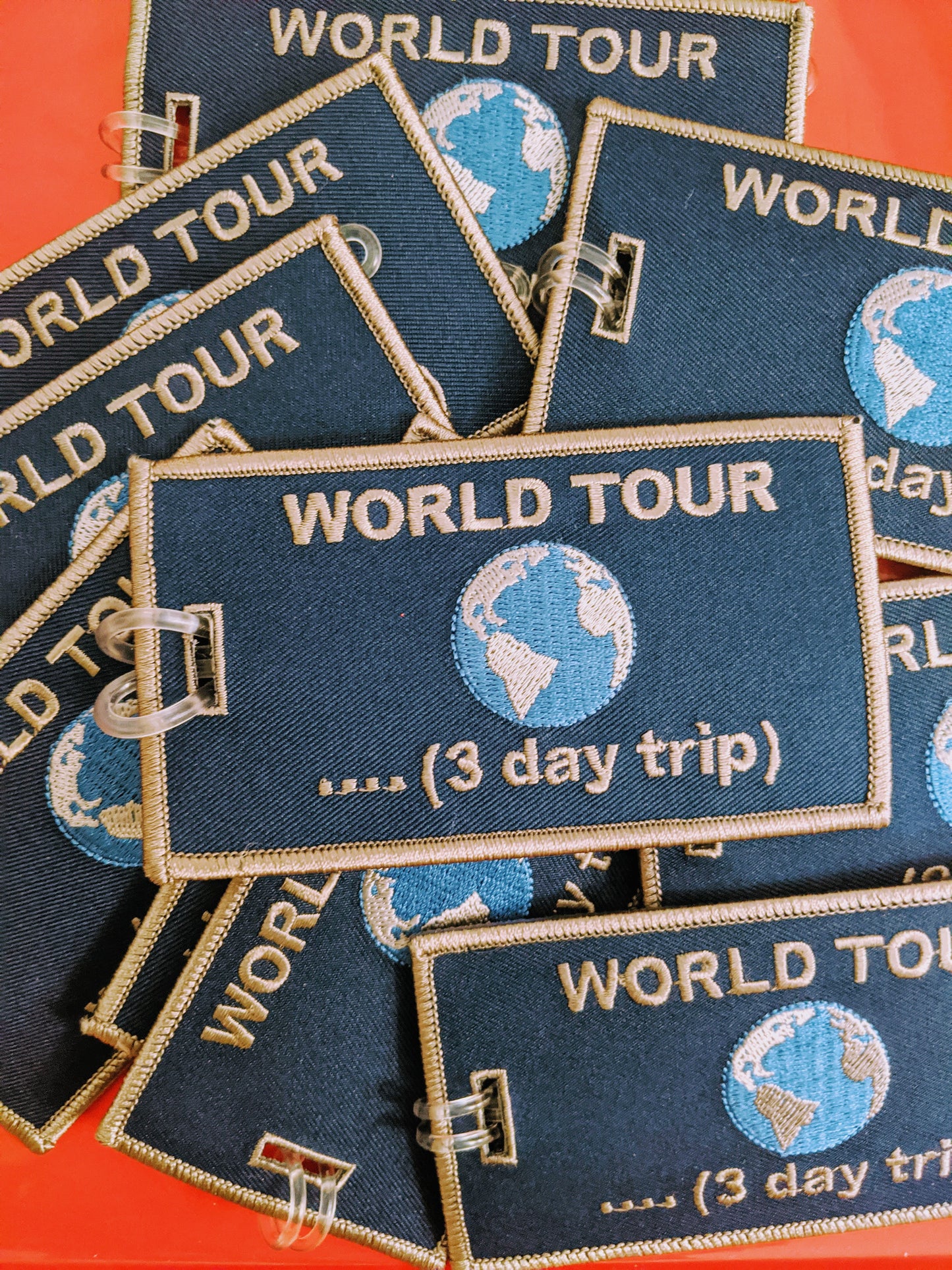 WORLD TOUR ..... Luggage Tag
