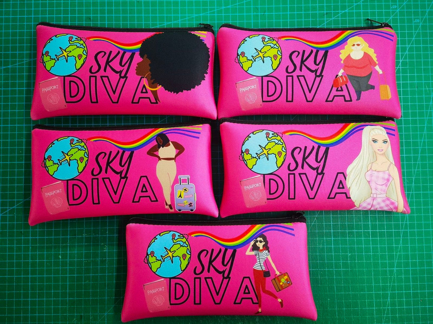 SKY DIVAAA ZIPPER BAG